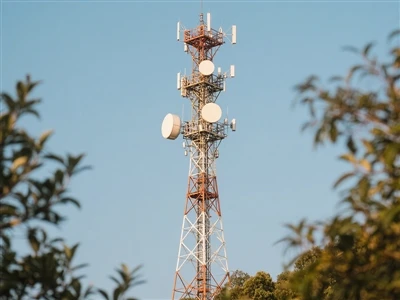 What Are The Advantages Of Using Angle Steel For The Tower Body Of Communication Towers?